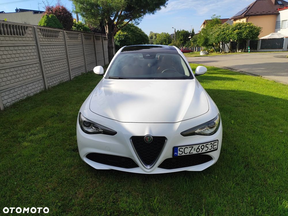 Alfa Romeo Giulia 2.0 Turbo 16V AT8-Q4 Ti - 2