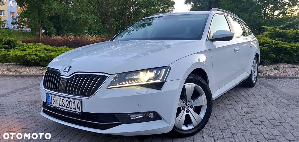 Skoda Superb 2.0 TDI Premium Edition - 2
