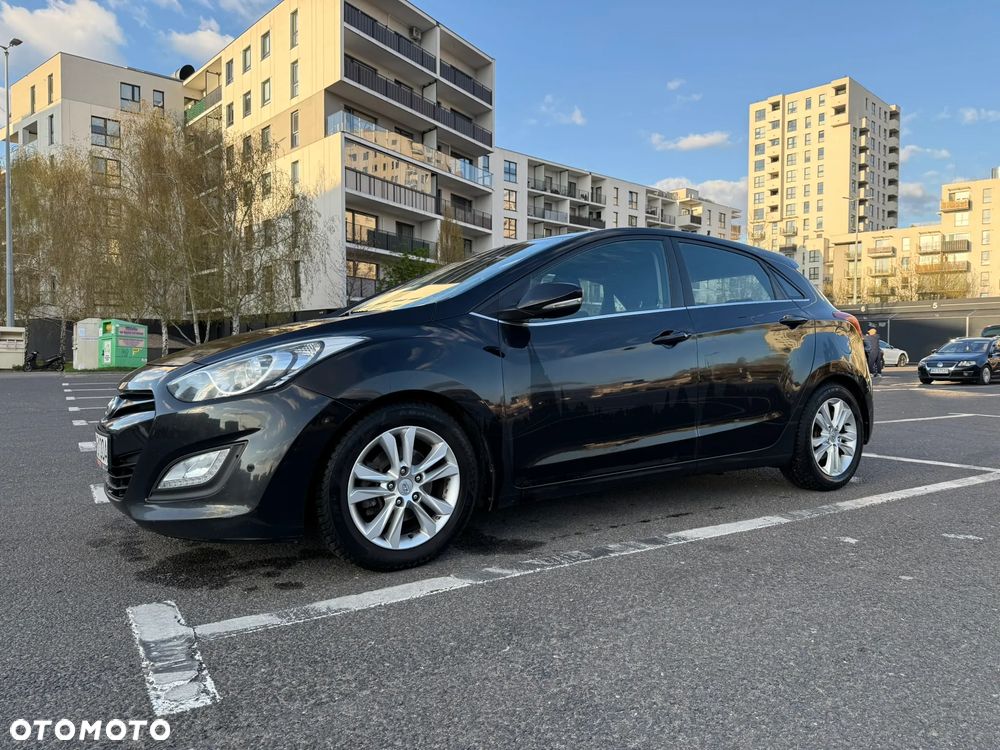 Hyundai i30 blue 1.6 CRDi Trend - 4
