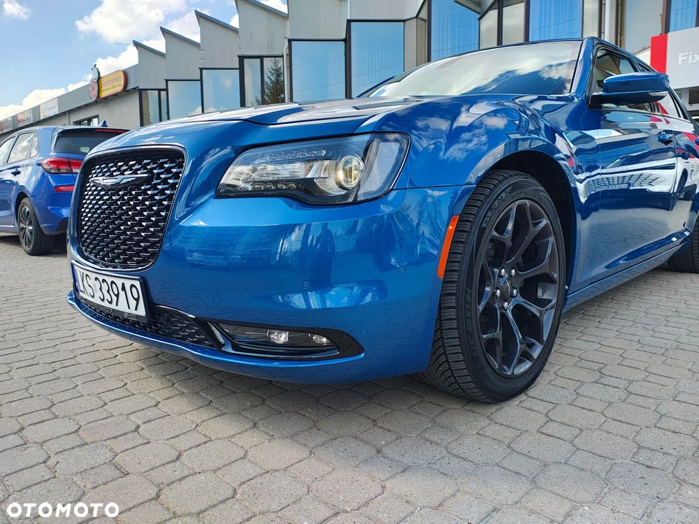 Chrysler 300s - 15