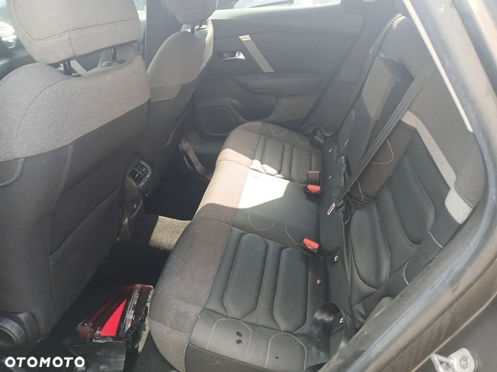 Citroën C4 PureTech 130 Stop&Start EAT8 FEEL PACK - 9