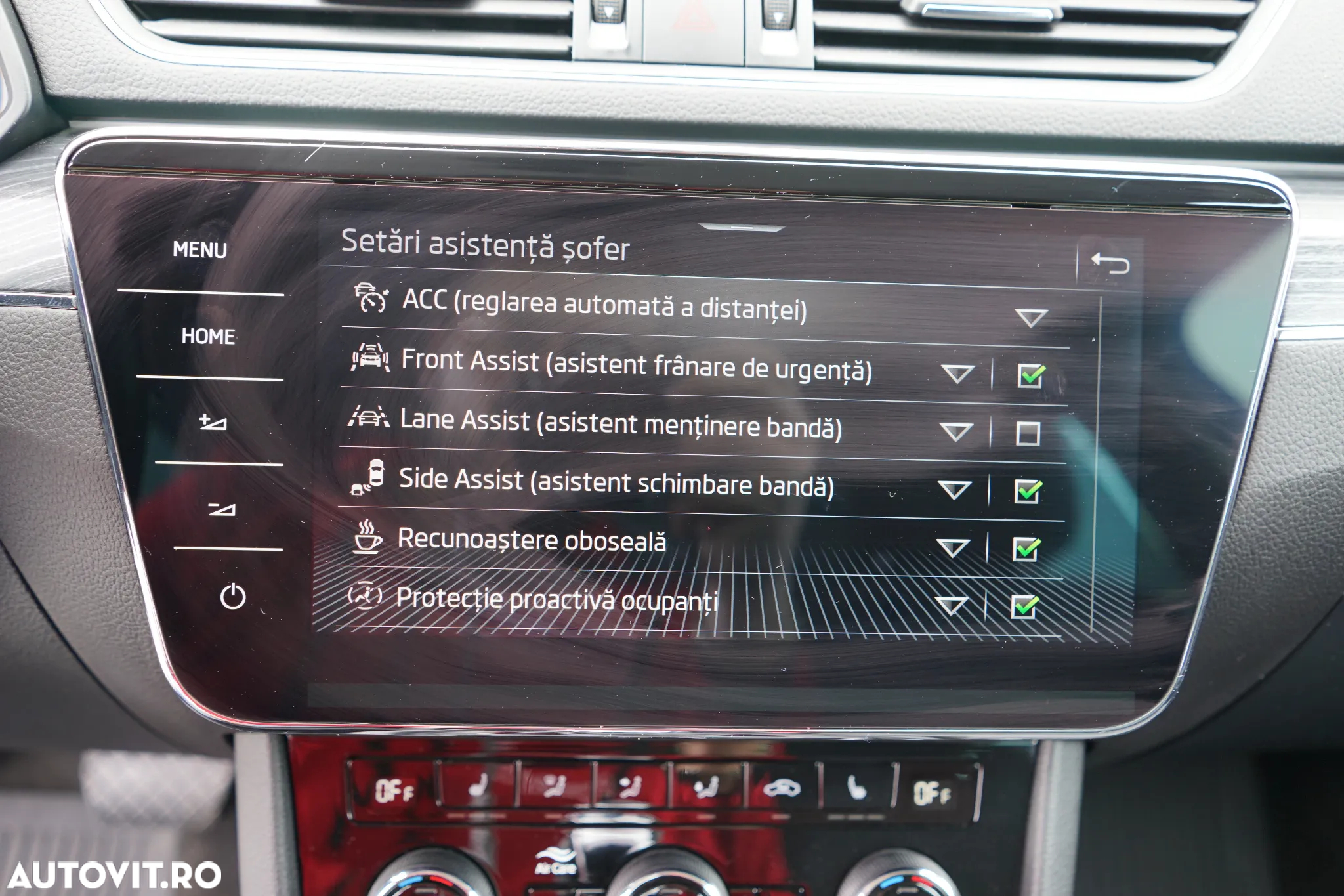 Skoda Superb Combi 2.0 TDI 4X4 DSG Style - 23
