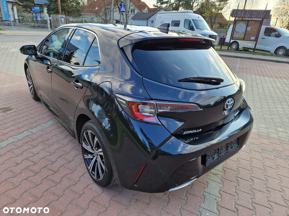 Toyota Corolla 2.0 Hybrid Executive - 7
