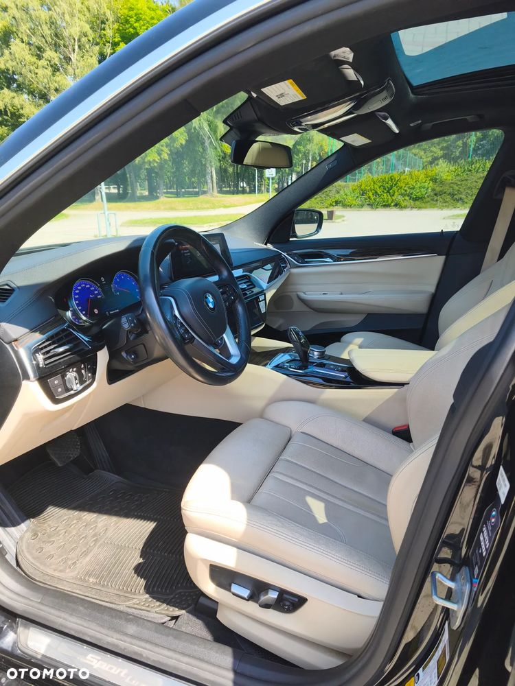 BMW 6GT 640i xDrive Sport Line - 13