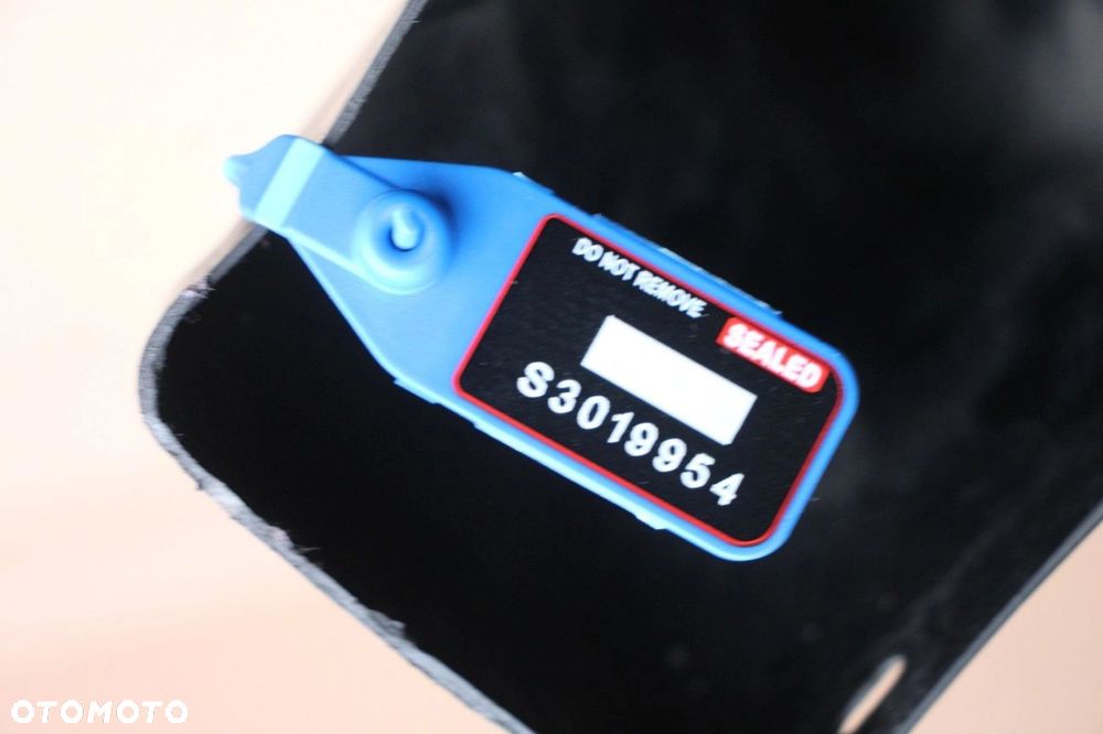 Rura kanał powietrza chłodnicy paliwa BMW e39 3.0d 2247826 - 5