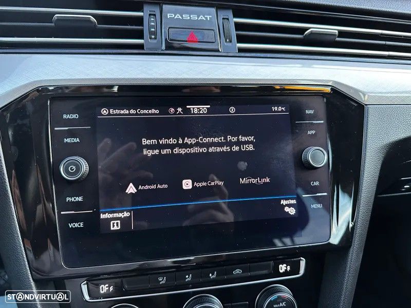 VW Passat Variant 2.0 TDi Business DSG - 27