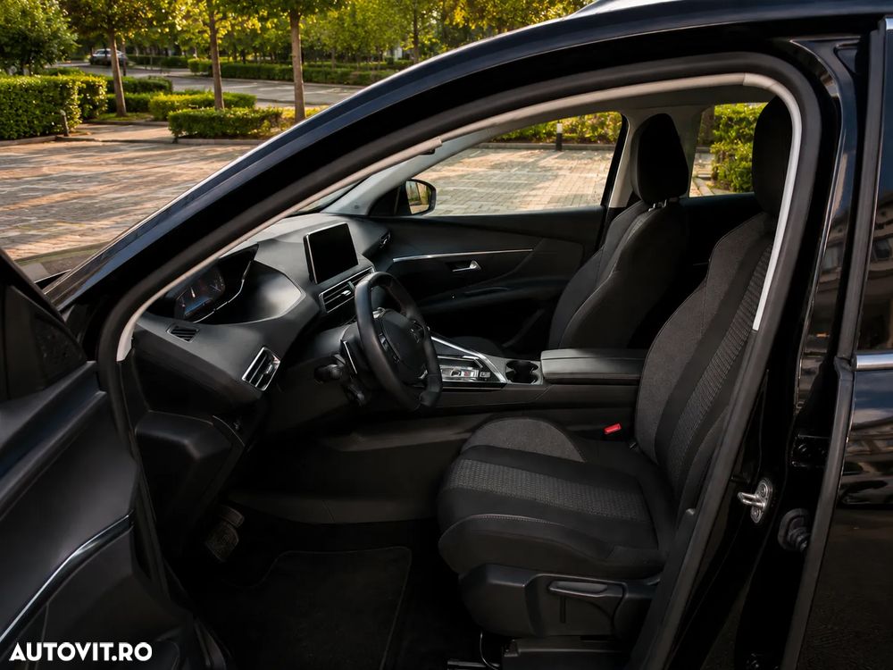 Peugeot 3008 1.2 PureTech S&S EAT8 Allure - 8