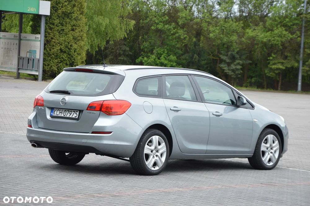 Opel Astra 1.4 Turbo Edition Sport - 3