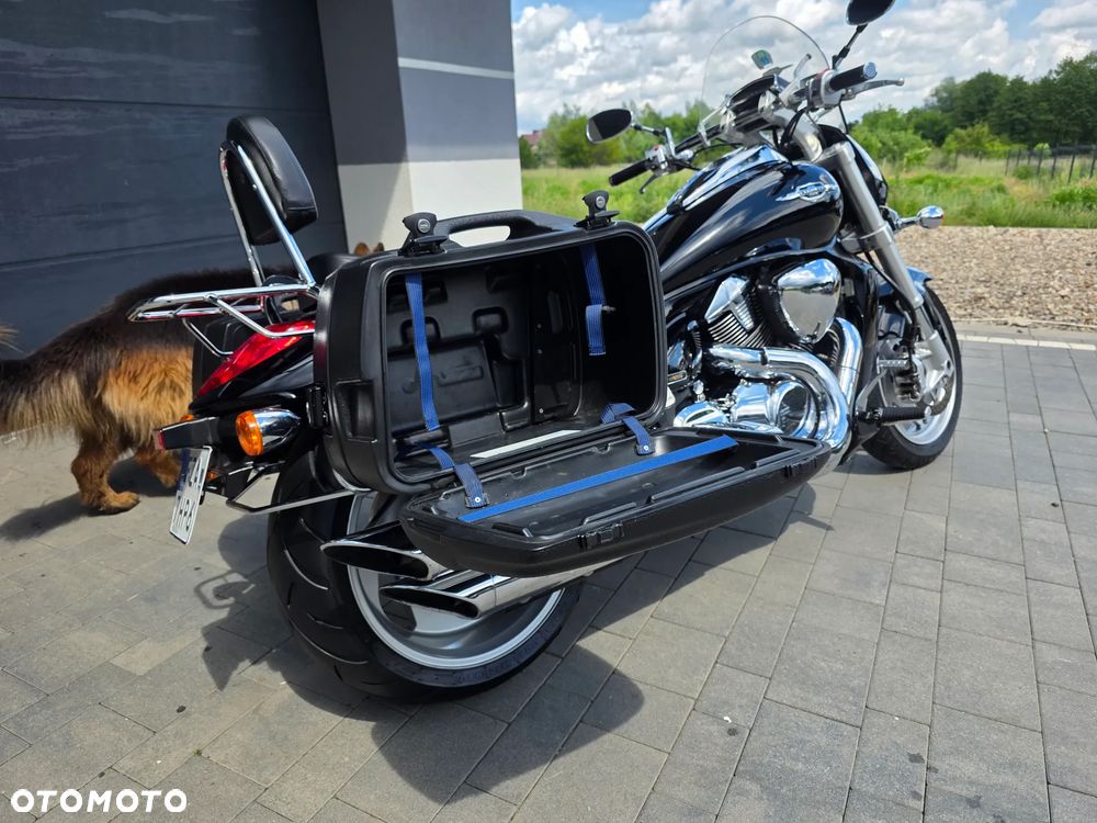 Suzuki Intruder - 22