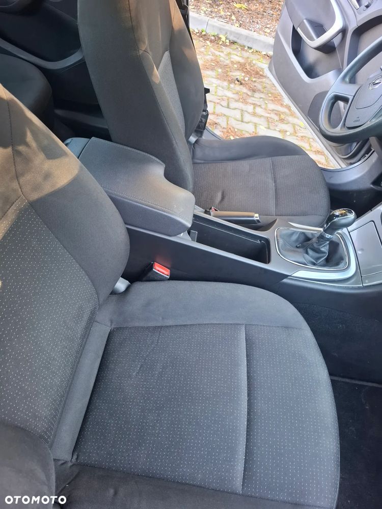 Opel Insignia 1.8 - 24