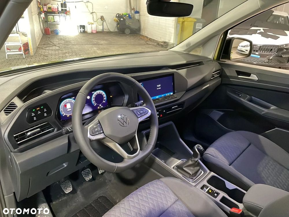 Volkswagen Caddy Maxi Life 2.0 TDI 102 KM manual 7 osób - 9