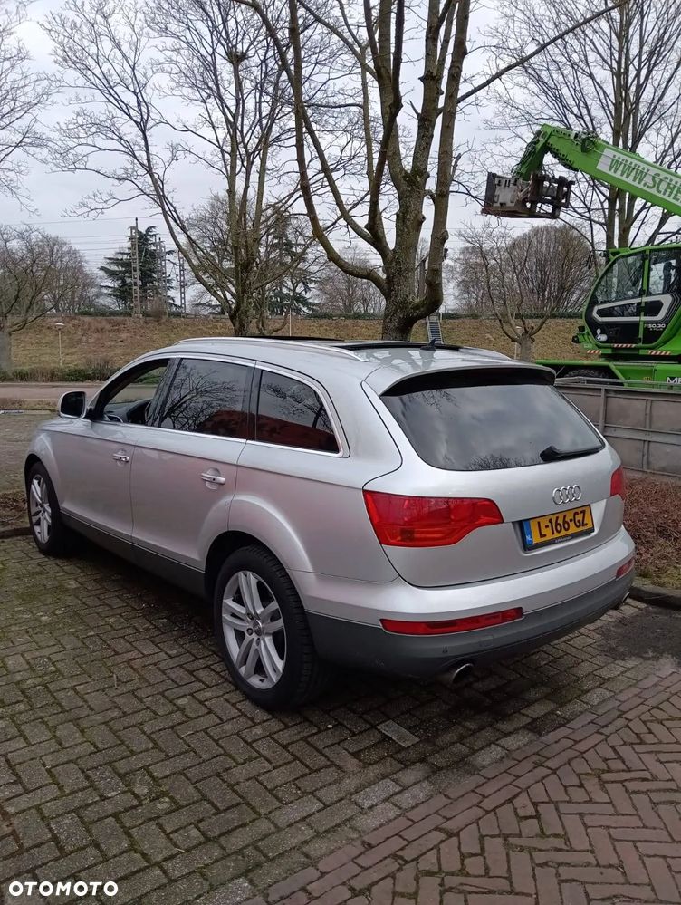 Audi Q7 4.2 FSI Quattro Tiptronic - 5