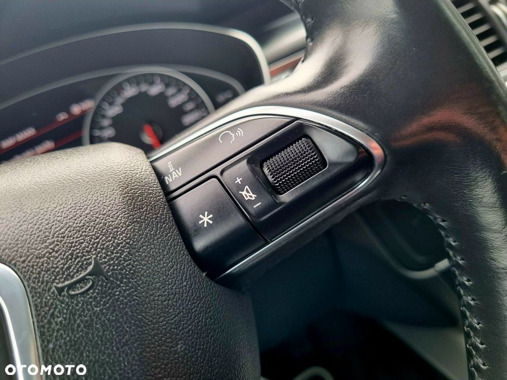 Audi A6 Avant 2.0 TDI Ultra S tronic - 18