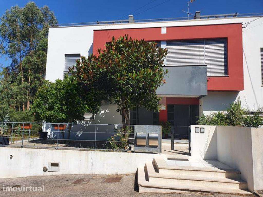 Moradia Geminada T4 - Grande imagem: 2/3