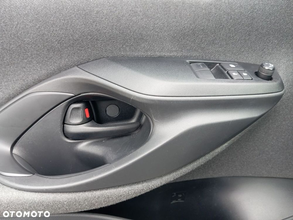 Toyota Yaris - 19
