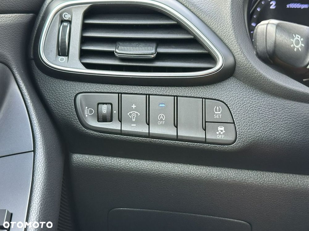 Hyundai i30 - 27