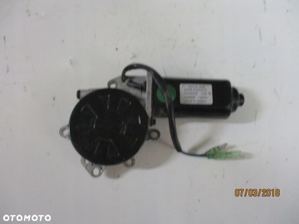 CAN AM SPYDER RT 1000 SILNICZEK PODNOSZENIA SZYBY - 3