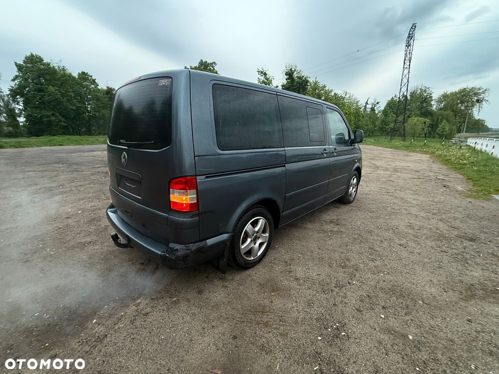 Volkswagen Multivan - 3