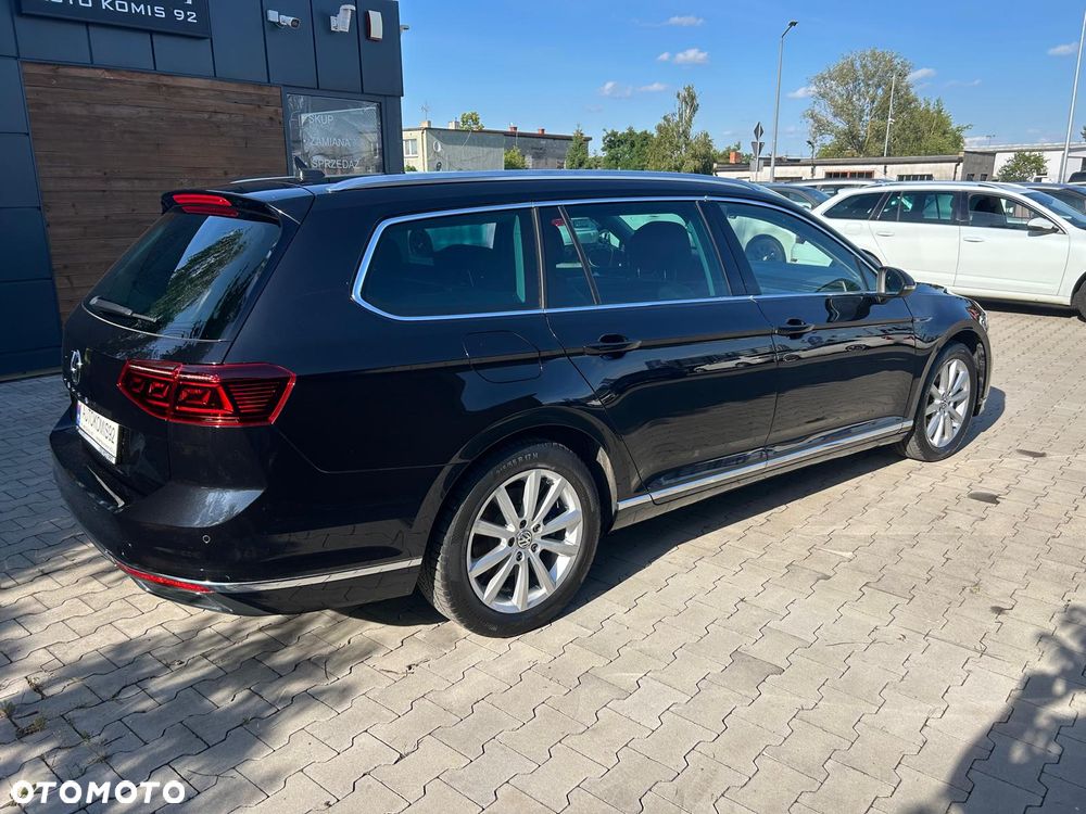 Volkswagen Passat - 4