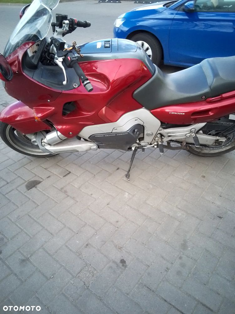 Yamaha GTS - 3