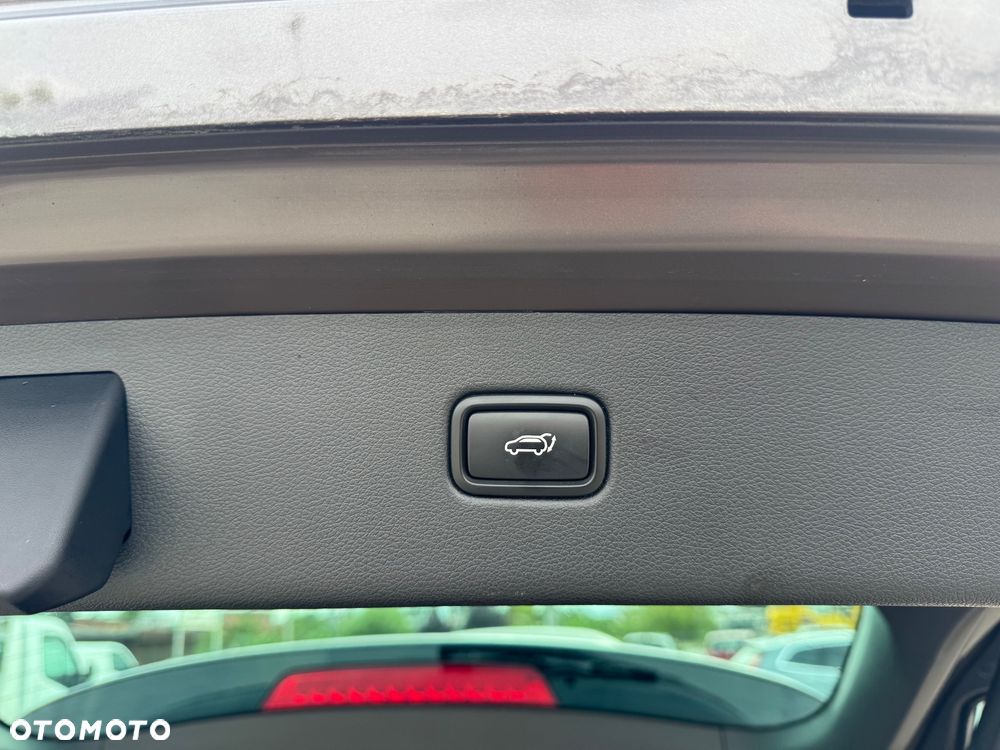 Hyundai Tucson 2.0 CRDI BlueDrive GO Plus 2WD - 17