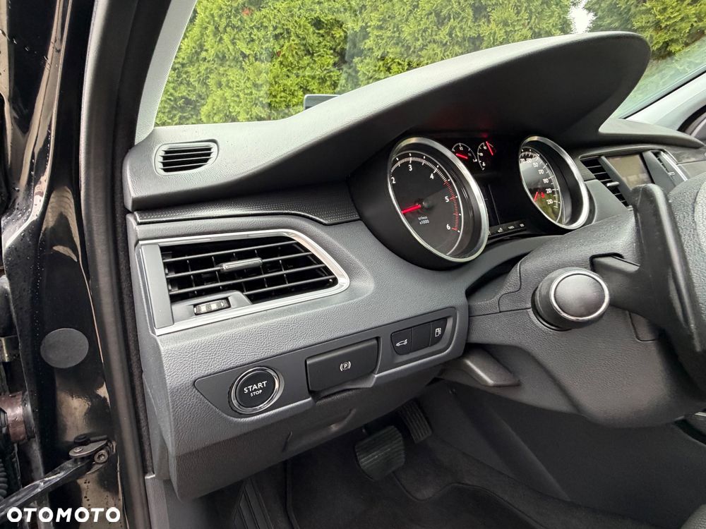 Peugeot 508 BlueHDi FAP 180 Automatik Stop&Start Allure - 32