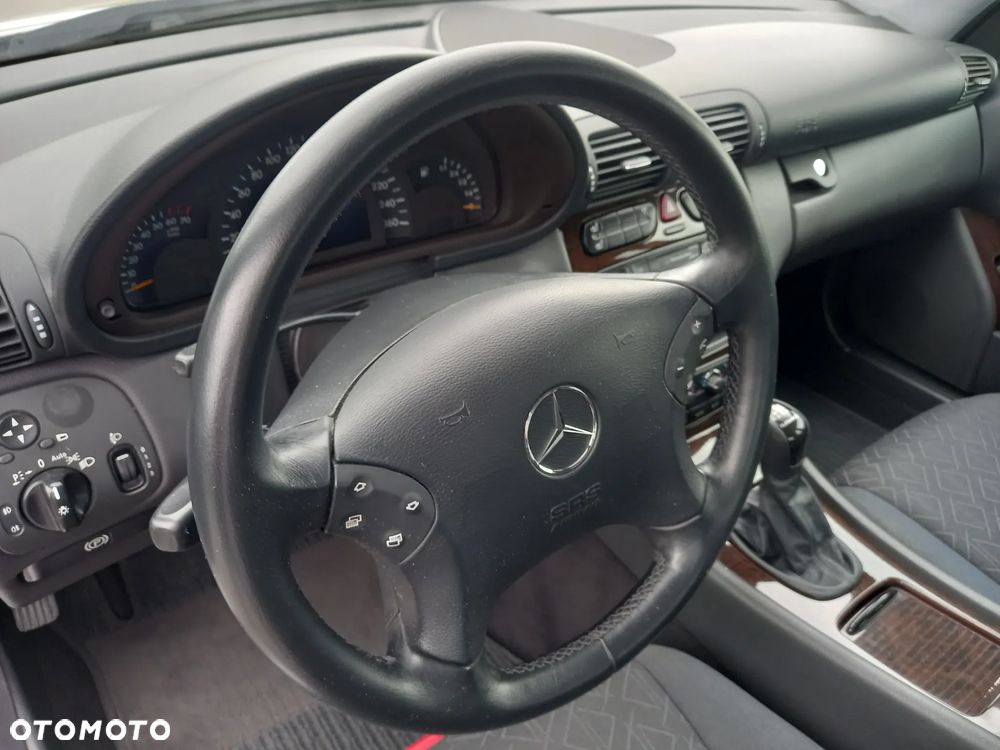 Mercedes-Benz Klasa C 180 Kompressor Elegance - 17