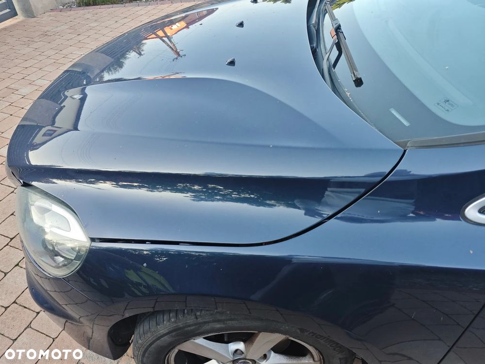 Volvo V40 D2 R-Design - 8