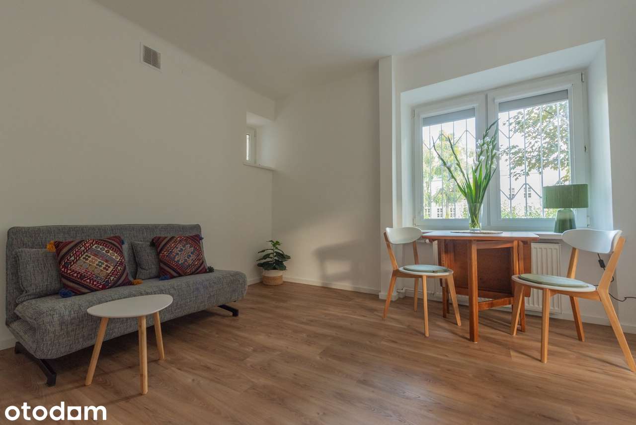 Klimatyczne studio 28 m² po remoncie | Metro Ratusz Arsenał | 0% prow.