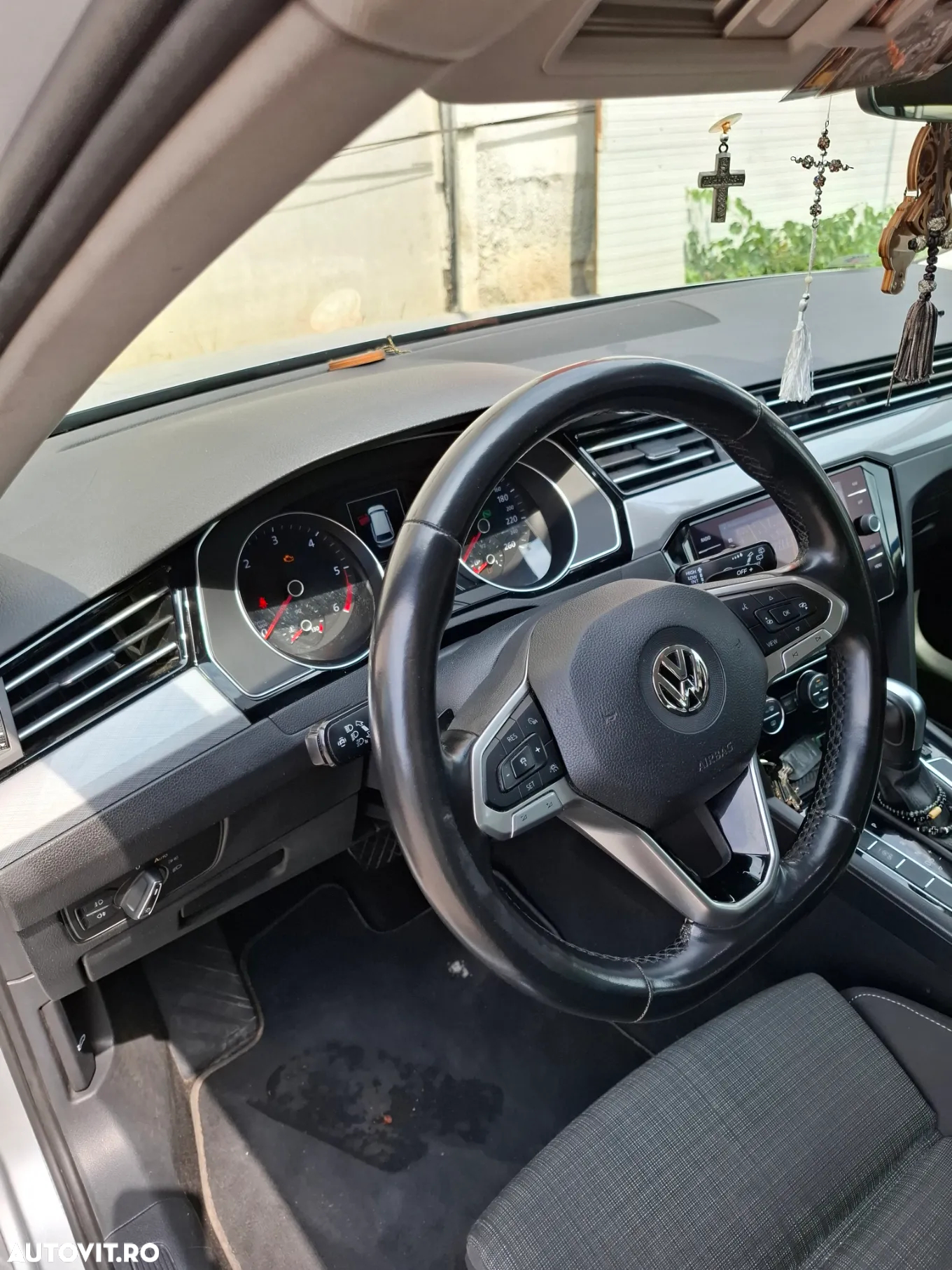 Volkswagen Passat Variant 2.0 TDI DSG Comfortline - 5