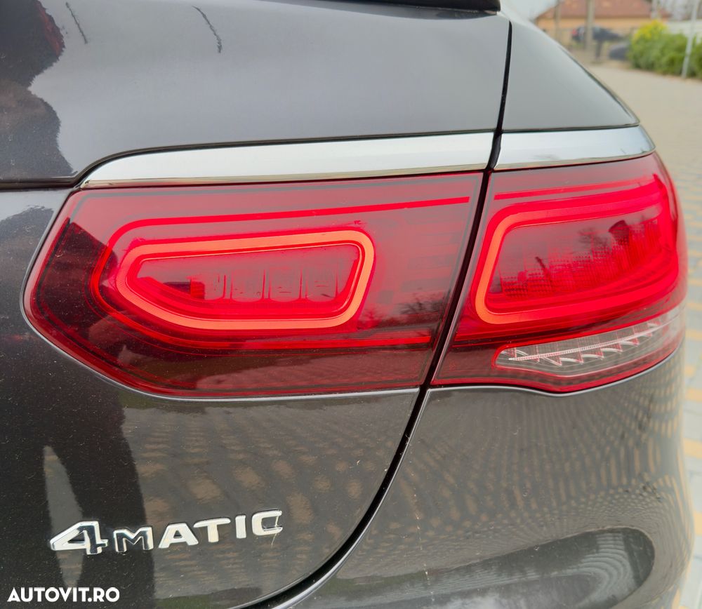 Mercedes-Benz GLC Coupe 300 4MATIC - 4