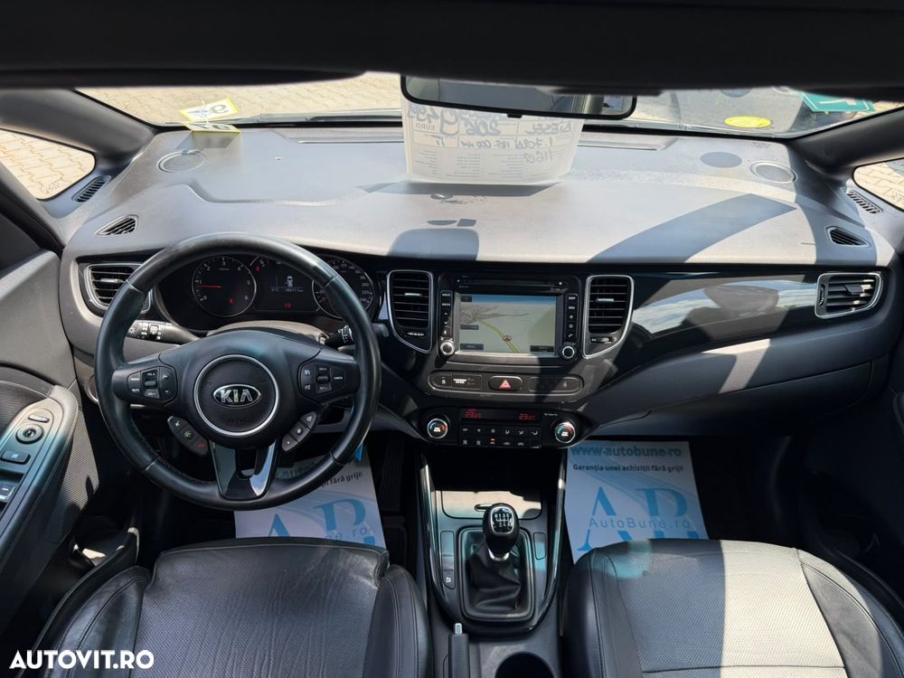 Kia Carens 1.7 DSL Comfort - 14