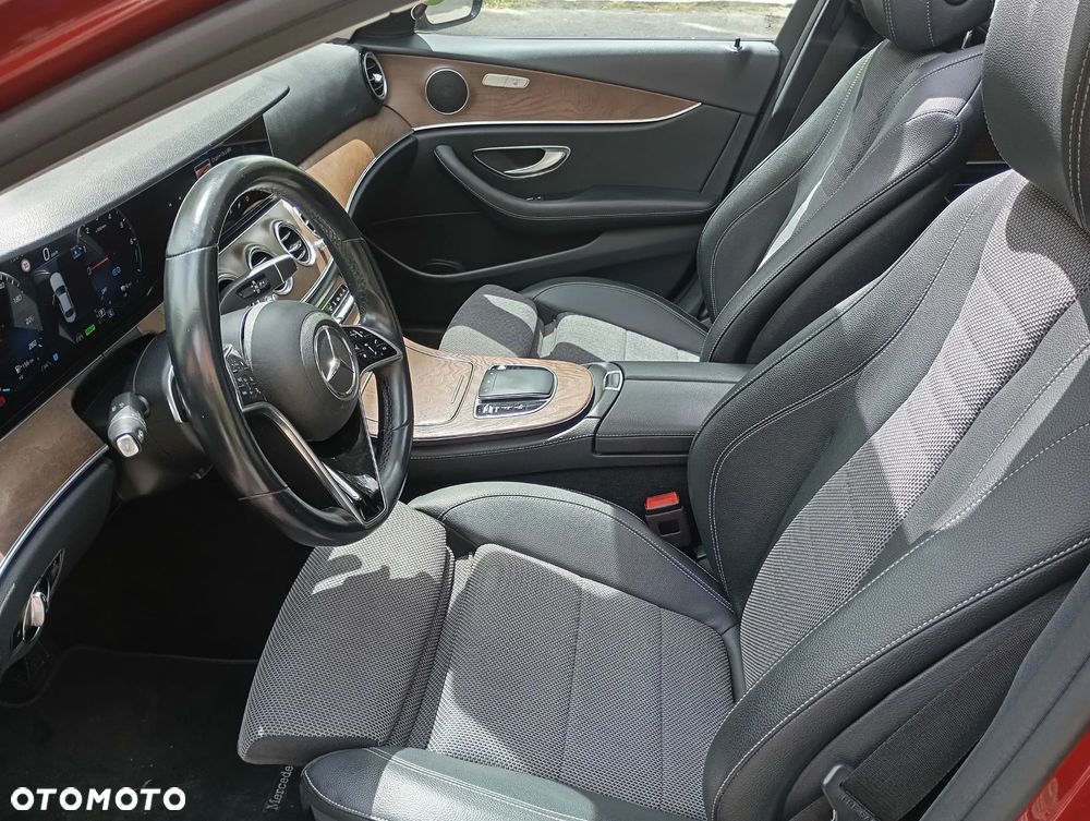 Mercedes-Benz Klasa E 300 de 9G-TRONIC AMG Line - 14