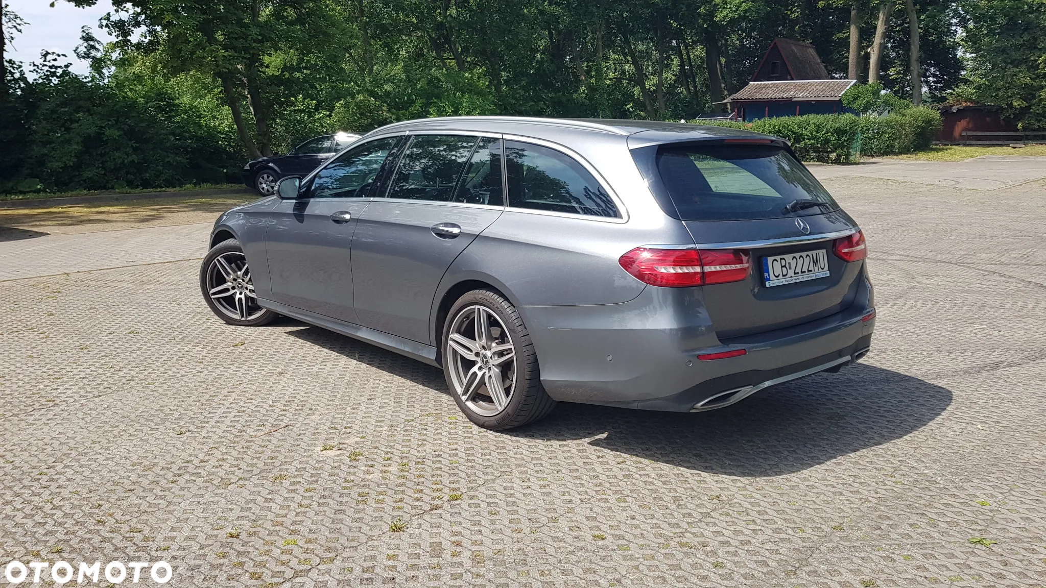 Mercedes-Benz Klasa E 220 d T 9G-TRONIC AMG Line - 26