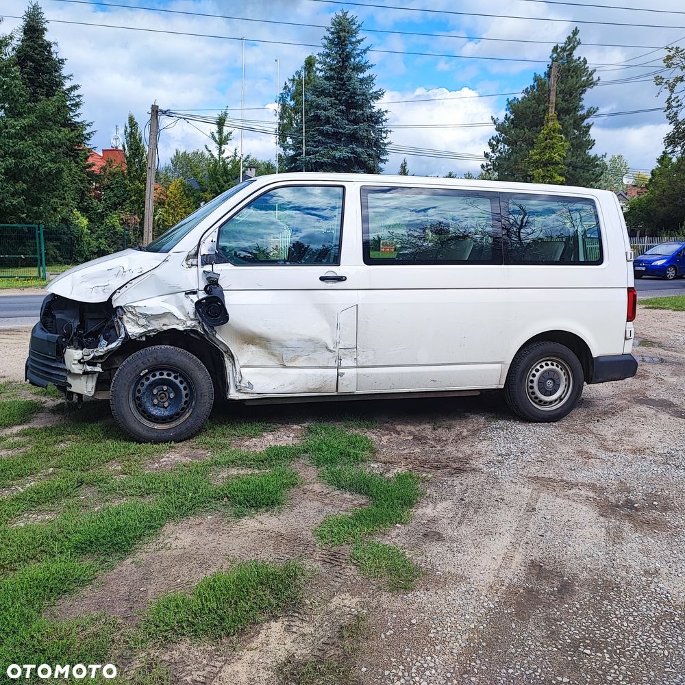 Volkswagen Caravelle 2.0 TDI L1 Highline 4Motion - 2