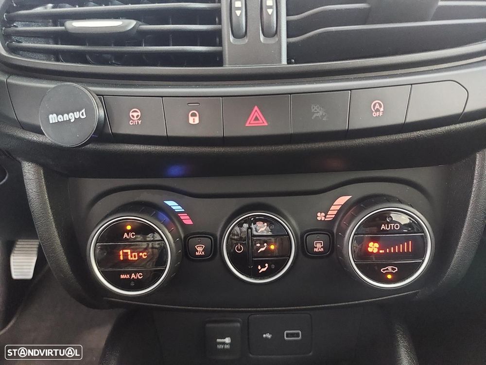Fiat Tipo 1.3 M-Jet Lounge - 34