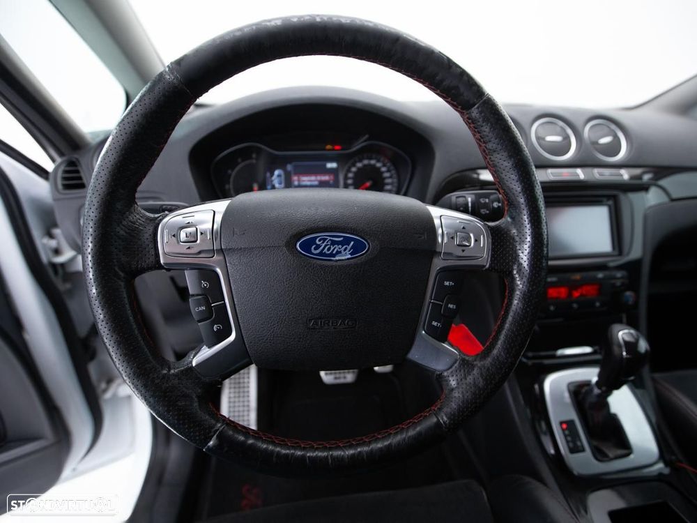 Ford S-Max - 14