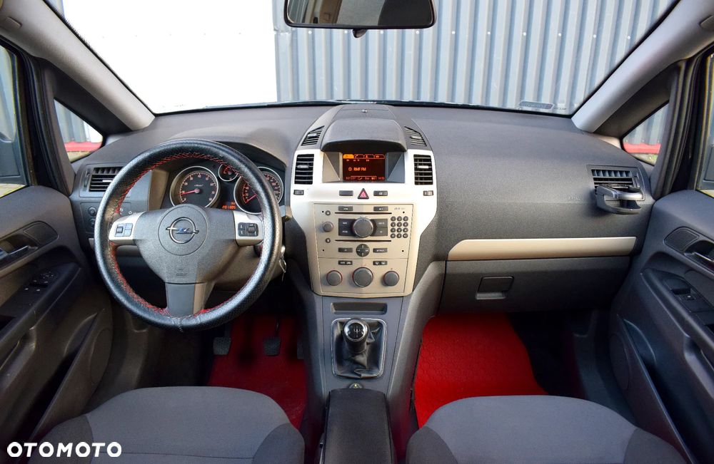 Opel Zafira 1.8 Innovation 110 Jahre - 10