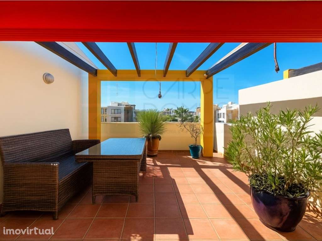 Apartamento com Piscina e Terraços Amplos em Tavira - Grande imagem: 3/18