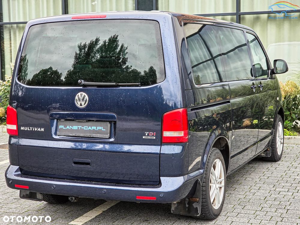 Volkswagen Multivan - 12