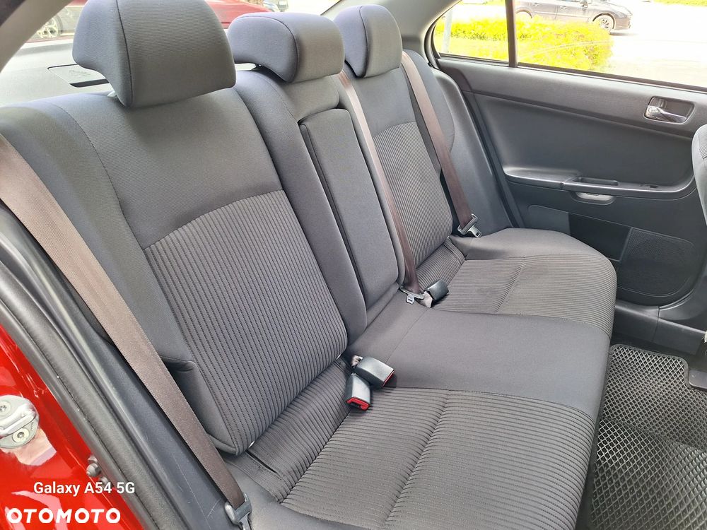 Mitsubishi Lancer 1.6 - 11