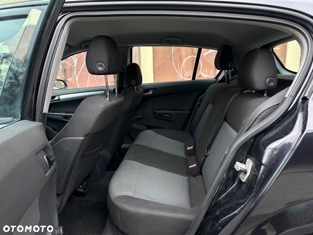 Opel Astra 1.6 Catch me now - 24