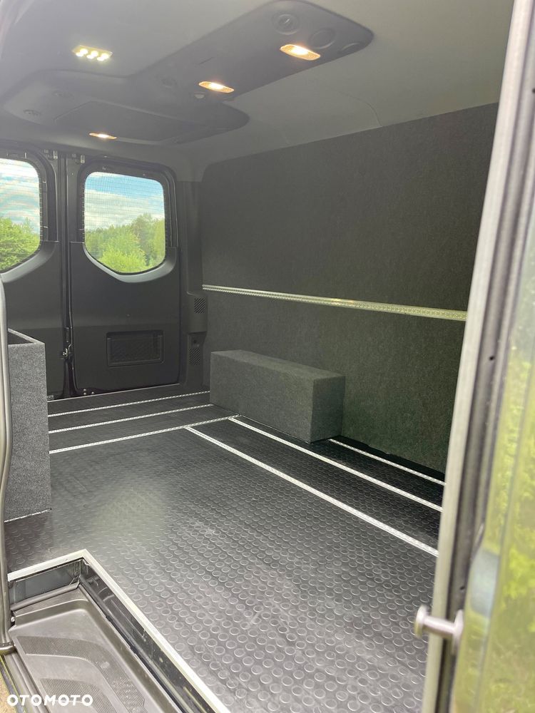 Mercedes-Benz Sprinter - 7