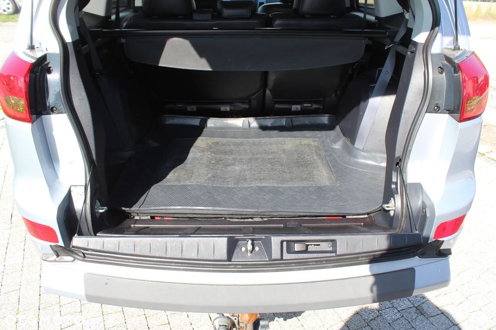 Peugeot 4007 - 13