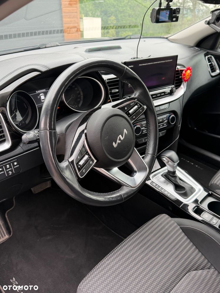 Kia XCeed - 23