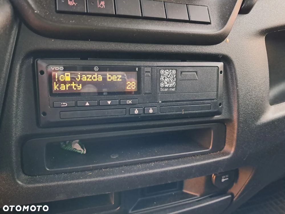 Iveco Daily 72C180 Kontener + Winda 1 Tona Salon Polska - 12