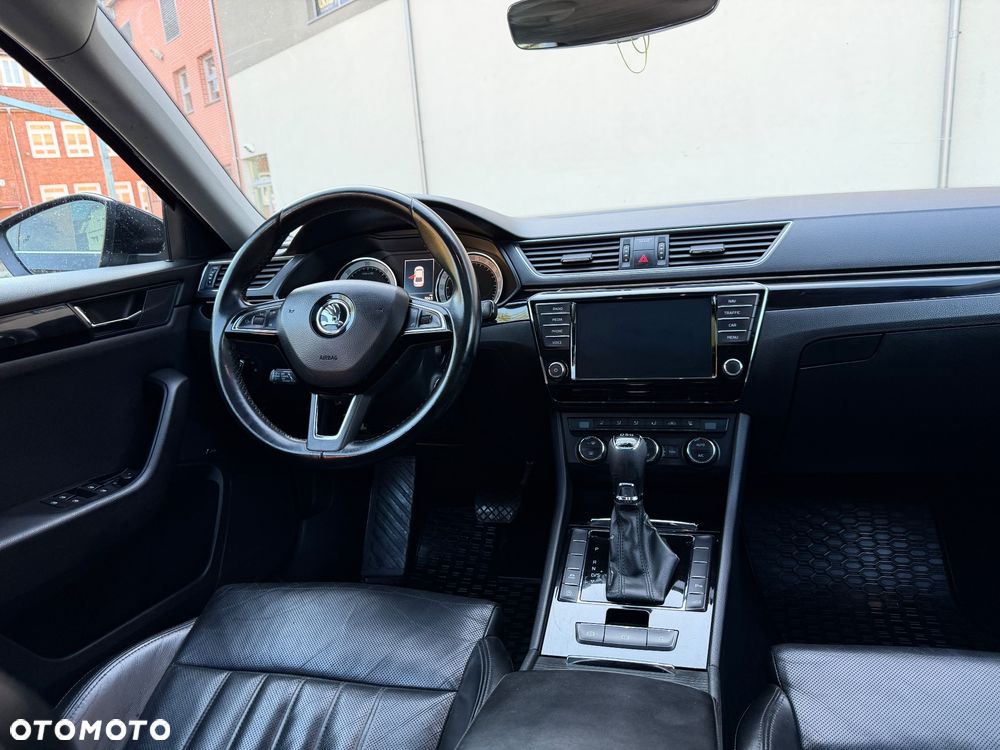 Skoda Superb 2.0 TDI L&K DSG - 28