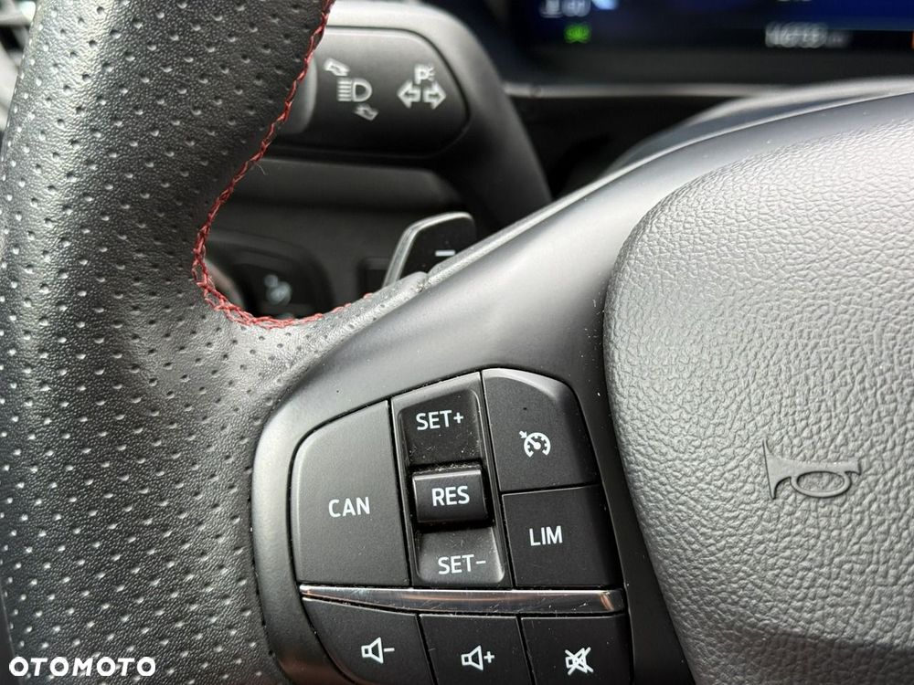 Ford Focus - 25