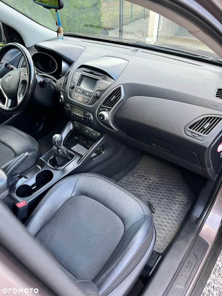 Hyundai ix35 1.6 2WD blue Style - 12