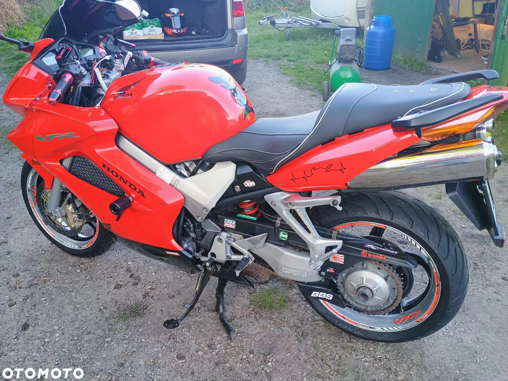 Honda VFR - 14